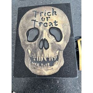 Halloween skull lamp box